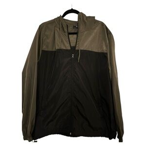 Forever 21 men. Color block windbreaker. Size: XL